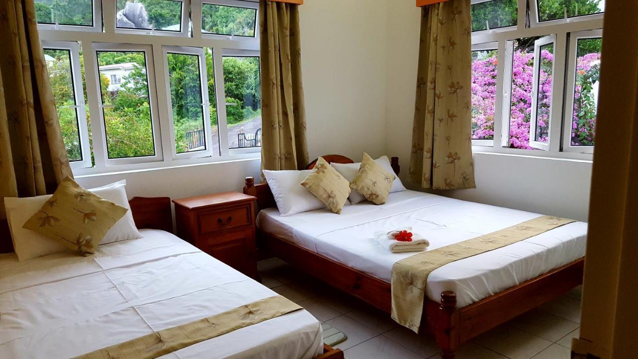 Апартаменты Hibiscus House Seychelles Self Catering Виктория Экстерьер фото